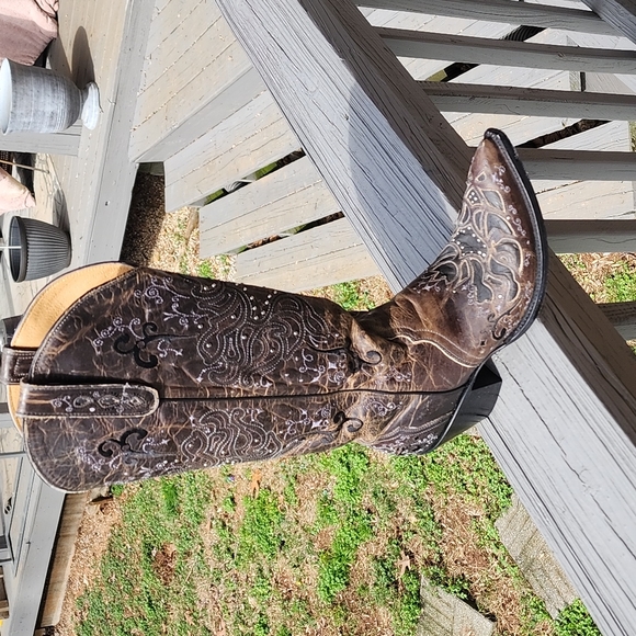 Sterling boots - Picture 1 of 5